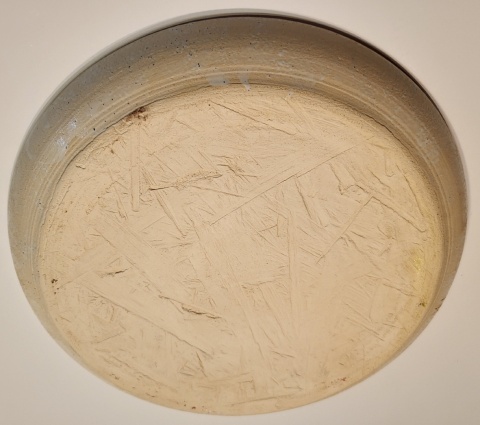 Talerz z gliny szkliwiony