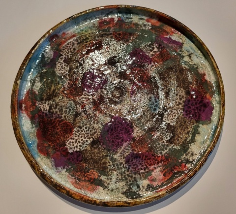 Talerz z gliny szkliwiony