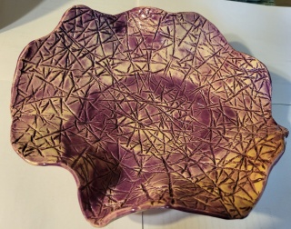 Talerz z gliny szkliwiony