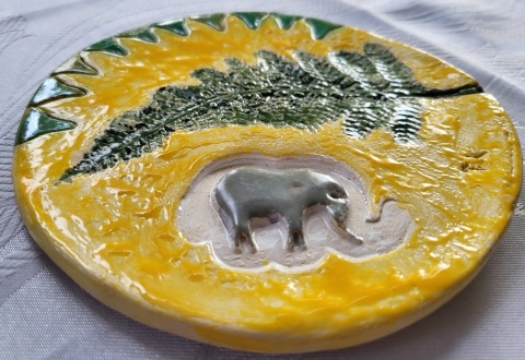 Talerzyk z gliny szkliwiony