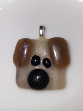 Zawieszka szklana - piesek