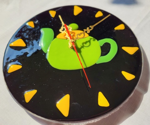 Zegar ze szkła fusingowego